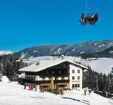 Rakousko, Annaberg s hotelem Dolomitenhof v zimě