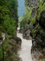 Divočejší část řeky Lammer vhodná pro rafting