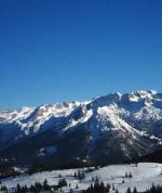 Zasněžená krajina oblasti Dachstein West
